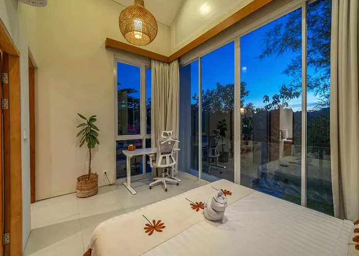 Loom - Contemporary 2br With Pool In Vibrant